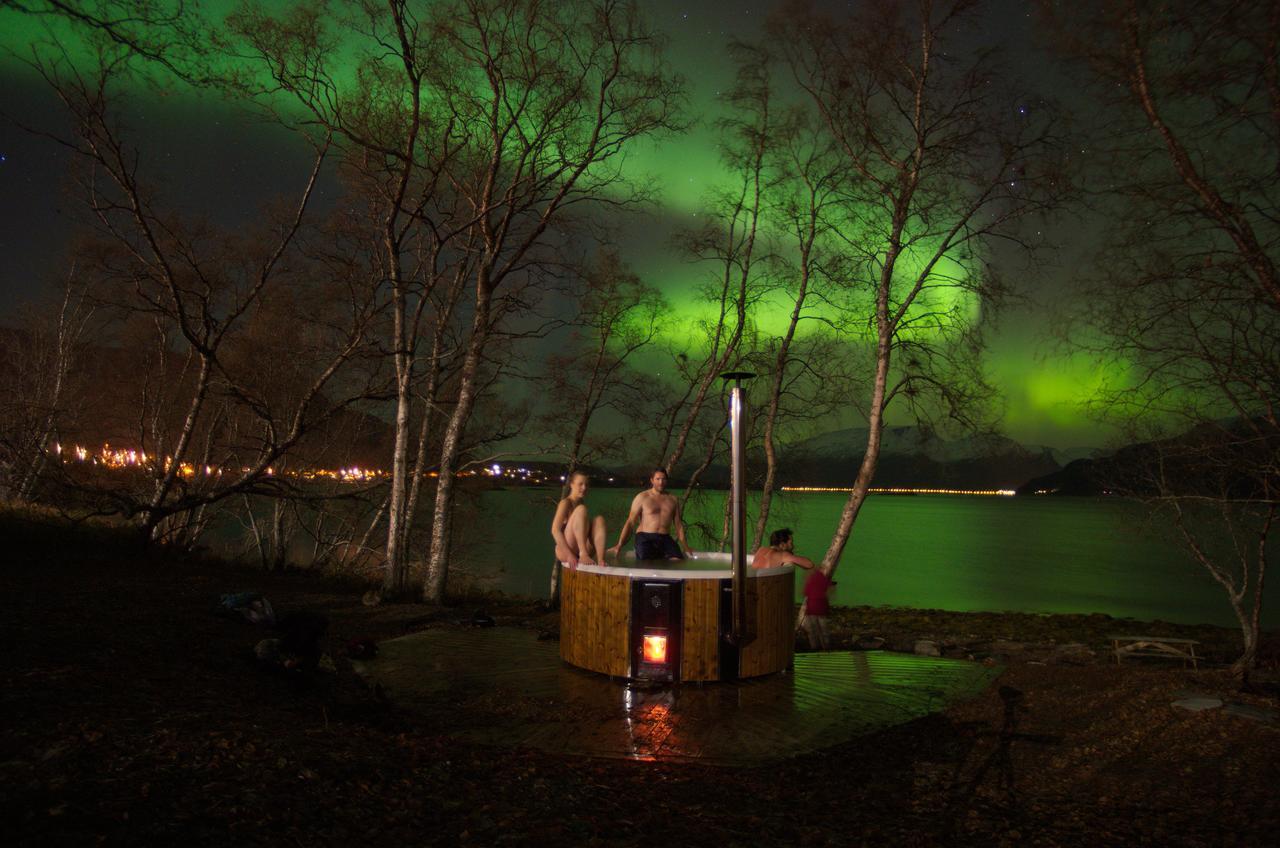 Solhov, Castle Of The Lyngen Alps Hotel Lyngseidet Екстериор снимка